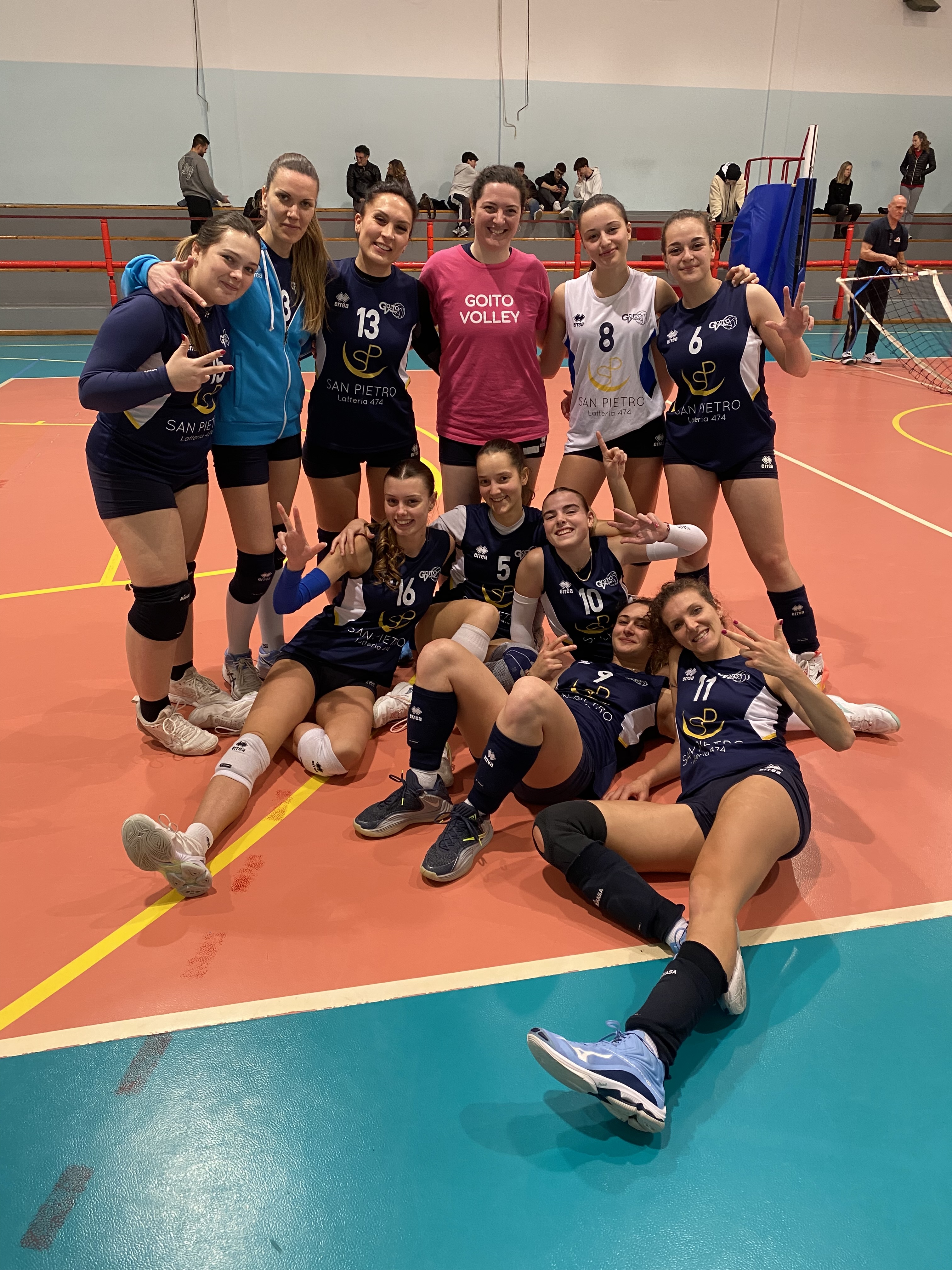 Squadra ASD Goito Volley in campo